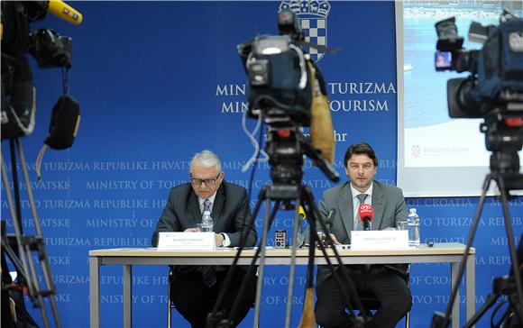 Konferencija za medije povodom završetka privatizacije Hotela Plat