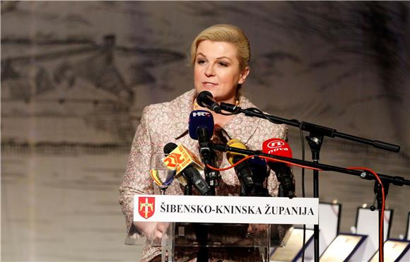 Predsjednica Grabar-Kitarović na svečanoj sjednici skupštine Šibensko-kninske županije 