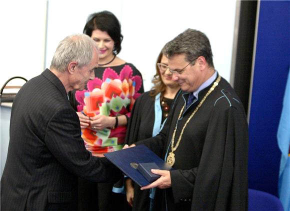 Premijer Milanović nazočio svečanoj sjednici Senata povodom Dana Sveučilišta u Rijeci 