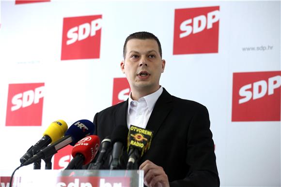 Konferencija SDP-a na temu ''nezakonito je zapošljavao Tomislav Karamarko''