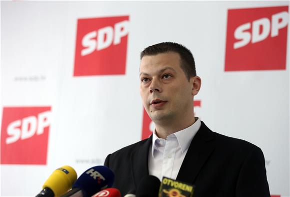 Konferencija SDP-a na temu ''nezakonito je zapošljavao Tomislav Karamarko''