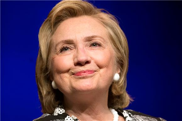 Objavljene e-mail poruke Hillary Clinton