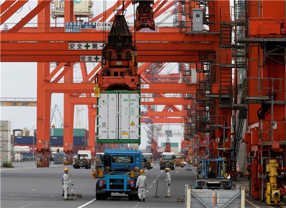 JAPAN ECONOMY TRADE DEFICIT