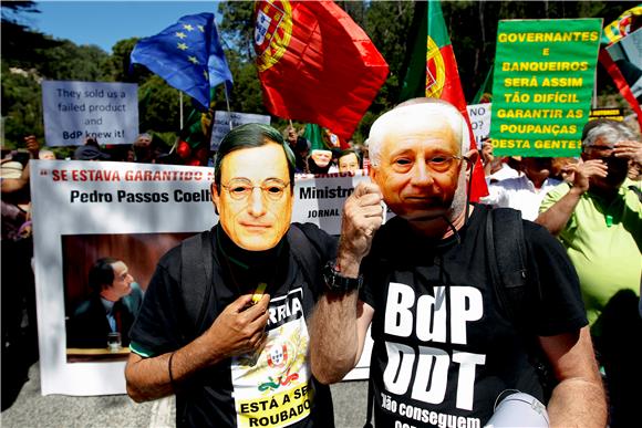 PORTUGAL ECB FORUM PROTEST