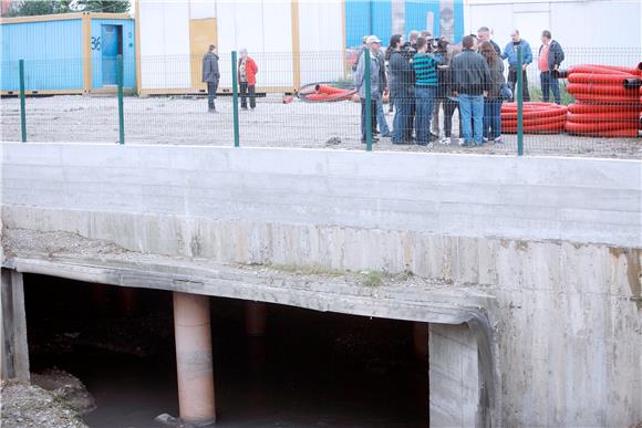 Darinko Kosor obišao nekoliko lokacija na području gradske četvrti Peščenica – Žitnjak