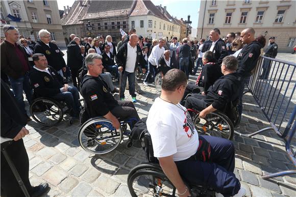 Prosvjed radnika Imunološkog zavoda