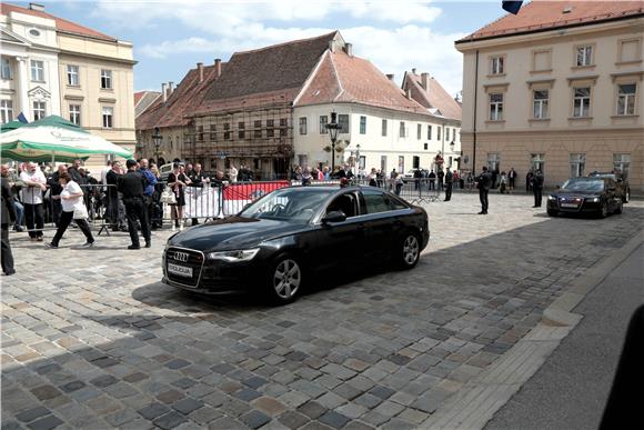 Milanović neće razgovarati s braniteljima, Ostojić najavljuje da će ih policija izmjestiti s Markova trga