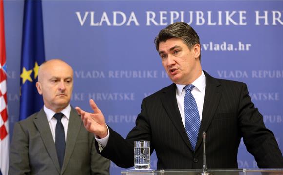 Premijer Milanović održao tiskovnu konferenciju