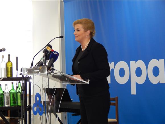 Predsjednica Republike posjetila tvornicu Vetropack Straža