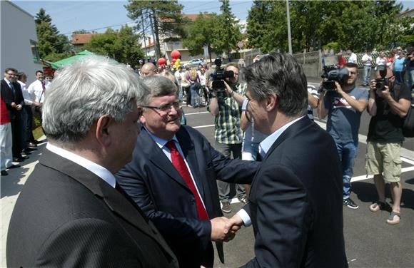 Premijer Milanović na otvorenju dječjeg vrtića u Čavlima