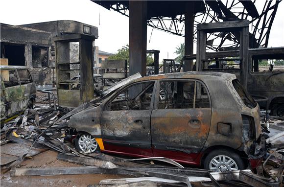 GHANA PETROL STATION FIRE