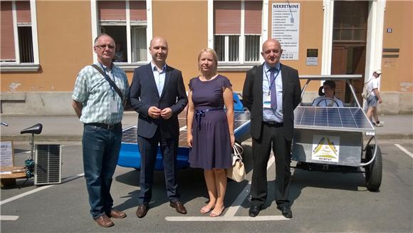 Prva izložba električnih i solarnih automobila u Sisku