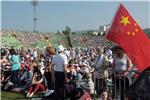 Sarajevo: Hodočasnici  na stadionu Koševo čekaju dolazak pape Franje