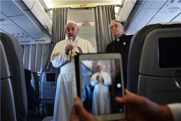 ITALY VATICAN POPE VISIT SARAJEVO-BOSNIA