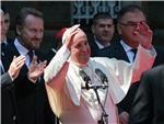 Pope Francis says Bosnia's future should be built on dialogue, tolerance