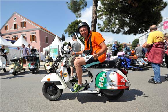 Ministar Lorenzin otvorio Vespa World Days u Biogradu