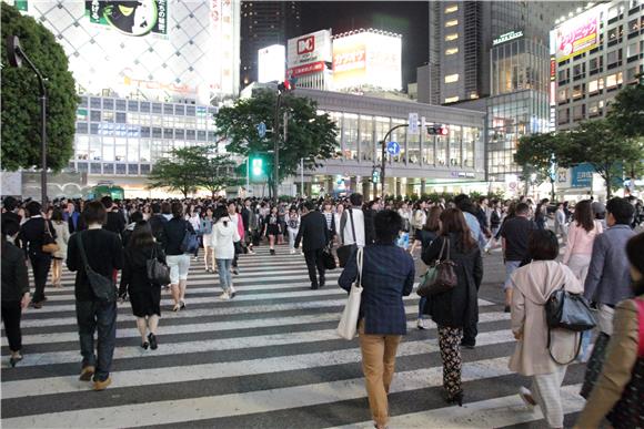 Japan razvija humanoidnog robota koji može biti i vozilo