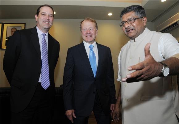 INDIA CISCO CHAIRMAN JOHN CHAMBERS