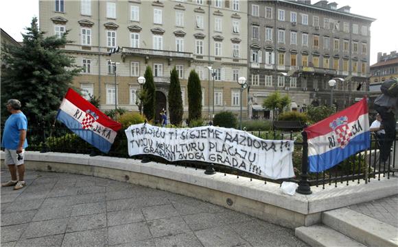 Performansom Olivera Frljića i Marina Blaževića otvorene Riječke ljetne noći