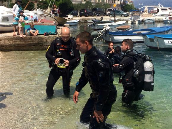 Zmajlović sudjelovao u ekološkoj akciji čišćenja podmorja na otoku Braču