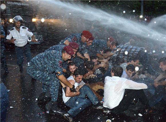 ARMENIA PROTEST