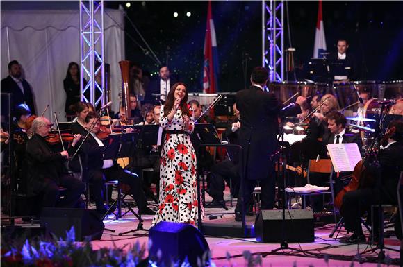 Koncert orkestra Zagrebačke filharmonije i zvijezda hrvatske glazbene scene povodom Dana državnosti