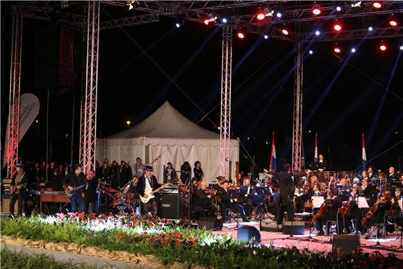 Koncert orkestra Zagrebačke filharmonije i zvijezda hrvatske glazbene scene povodom Dana državnosti