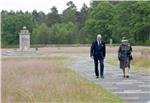 Britanska kraljica posjetila koncentracijski logor Bergen-Belsen