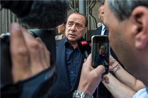 Berlusconi bi mogao opet na sud zbog afere "bunga bunga"