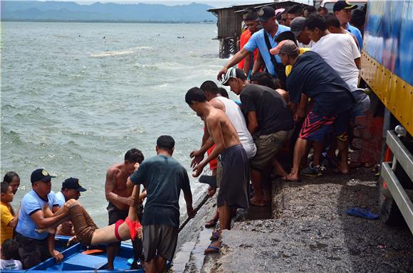 PHILIPPINES ACCIDENTS BOAT CAPSIZE