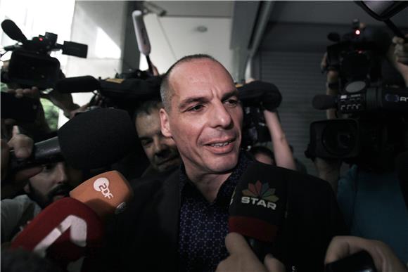 Varufakis pisanje Financial Timesa nazvao "zlobnim glasinama"