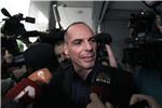 Varufakis pisanje Financial Timesa nazvao "zlobnim glasinama"