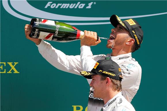 F1 - Hamilton slavio u Silverstoneu