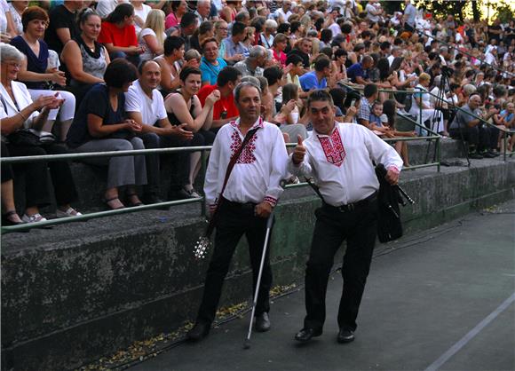 U Karlovcu počeo 18. međunarodni festival folklora 