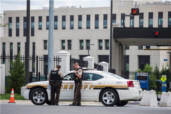 USA WALTER REED GUNSHOT