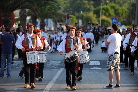 Split: Prvi put u povijesti održan mimohod sinjskih alkara