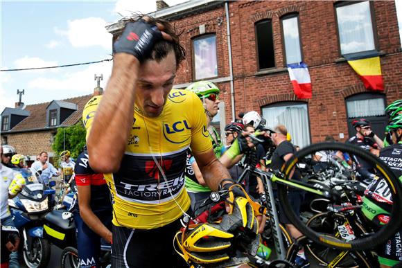 Tour: Cancellara vozio više od 50km s dva slomljena kralješka