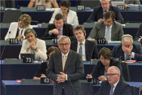 Strasbourg: Juncker protiv "Grexita"