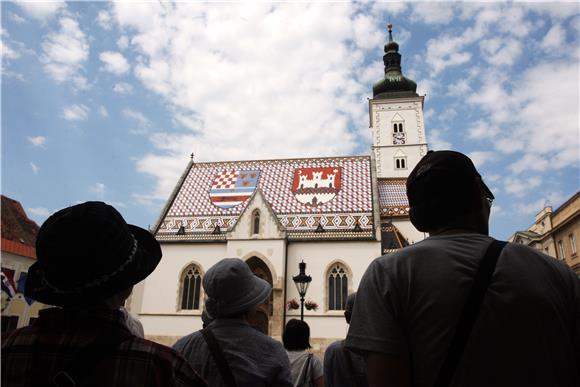 U prvih šest mjeseci 7 posto više turista uz porast noćenja za 4,7 posto