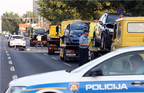 Zagreb: sudar šest automobila, dvije osobe ozlijeđene 