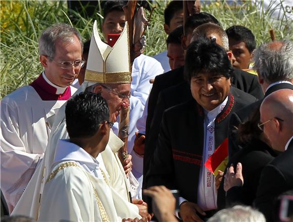 Papa šokiran poklonom u Boliviji