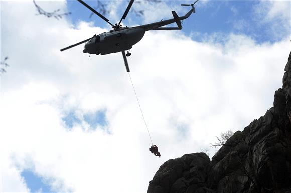 Potraga za nestalom ženom, uključio se i vojni helikopter