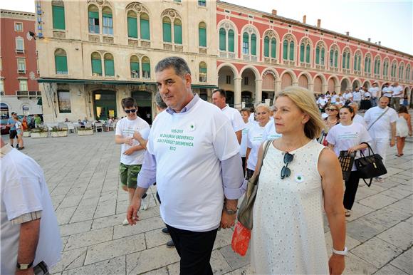 Split: Održan 'Mimohod 8372' u povodu dana sjećanja na žrtve Srebrenice