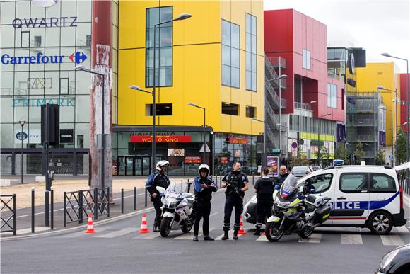 FRANCE PARIS ROBBERY HOSTAGES