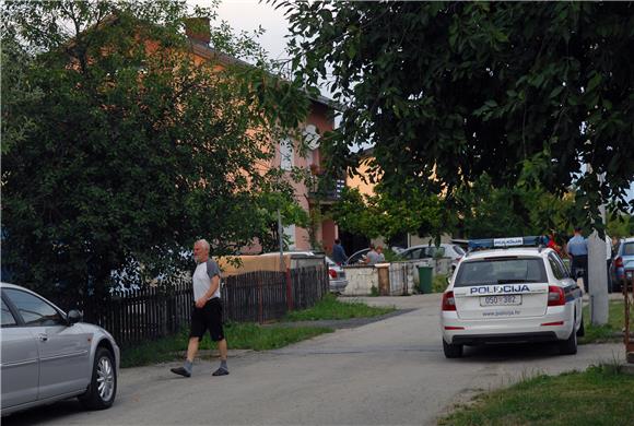 Još traje očevid o ubojstvu i pokušaju samoubojstva u Karlovcu