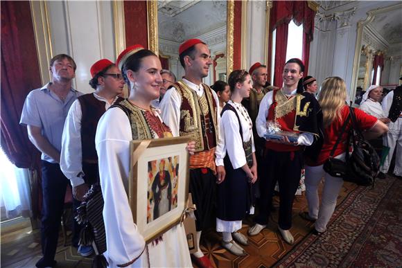 Gradonačelnik Bandić primio sudionike 49. međunarodne smotre folklora