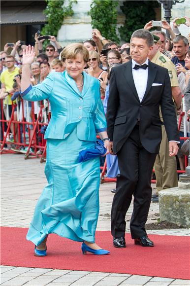 Elegantna Merkel stigla na festival u Bayreuthu