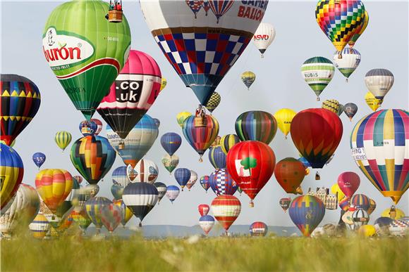 FRANCE HOT AIR BALLOONS