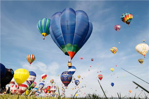 FRANCE HOT AIR BALLOONS