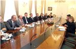 PM begins talks with parliamentary parties about border arbitration with Slovenia